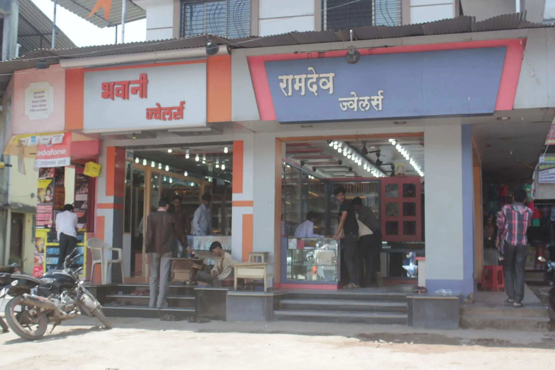 A local shop near Royal Heritage, Vasind (3)